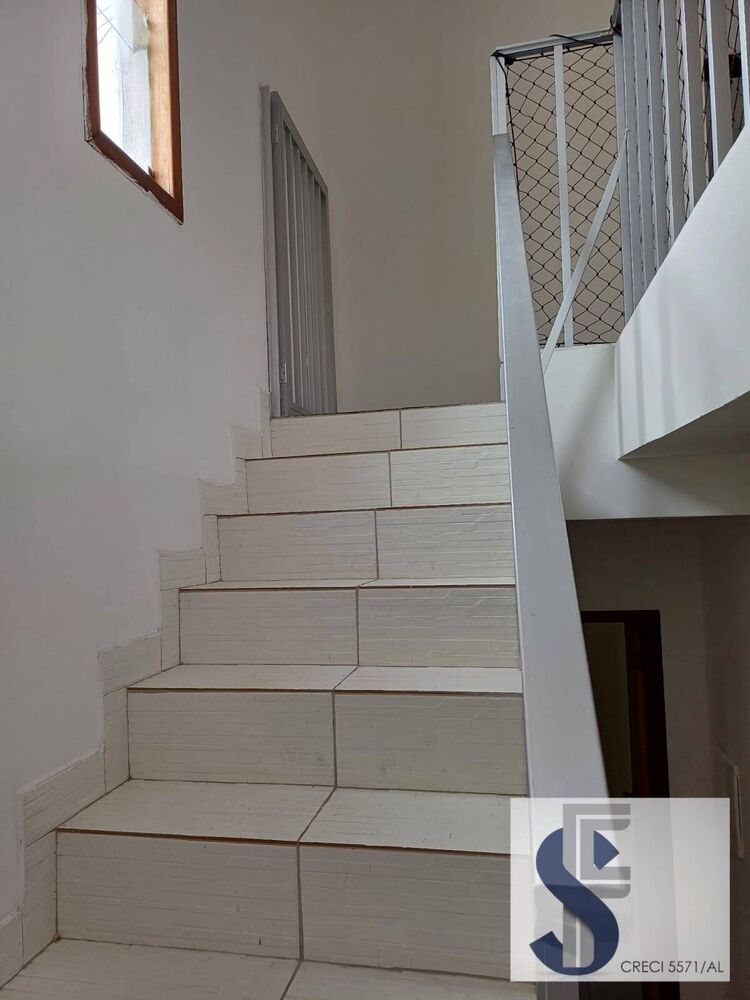 Casa à venda com 4 quartos, 160m² - Foto 3