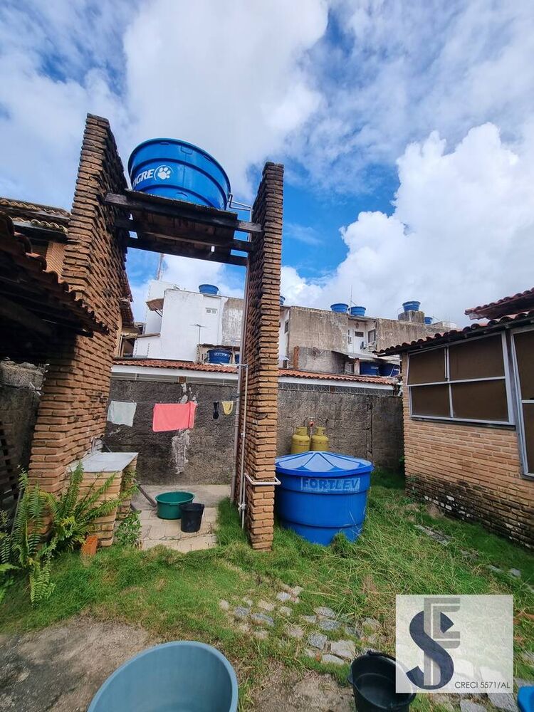 Casa à venda com 2 quartos, 120m² - Foto 3