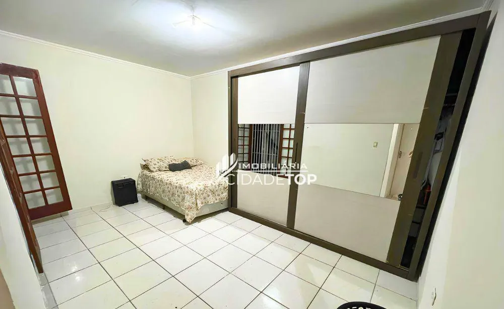 Casa, 3 quartos, 70 m² - Foto 1