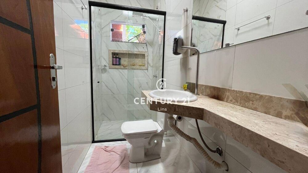 Casa à venda com 2 quartos, 200M2 - Foto 1
