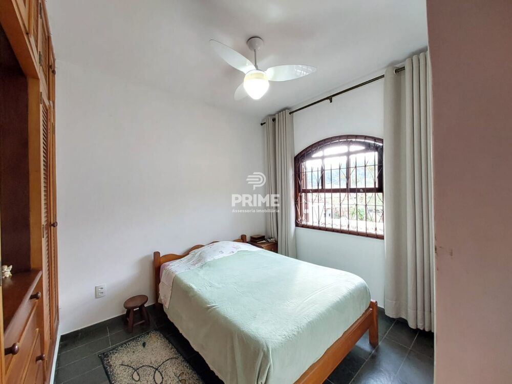 Casa, 4 quartos, 244 m² - Foto 1