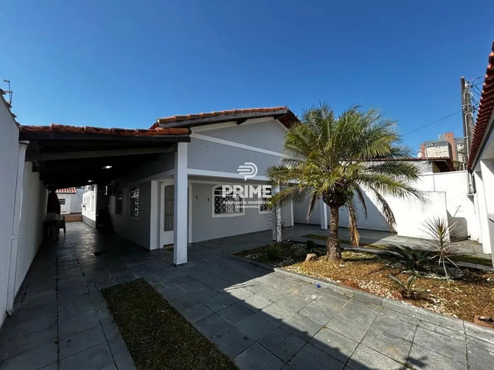 Casa, 4 quartos, 204 m² - Foto 2