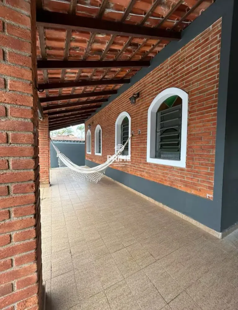 Casa, 3 quartos, 211 m² - Foto 1