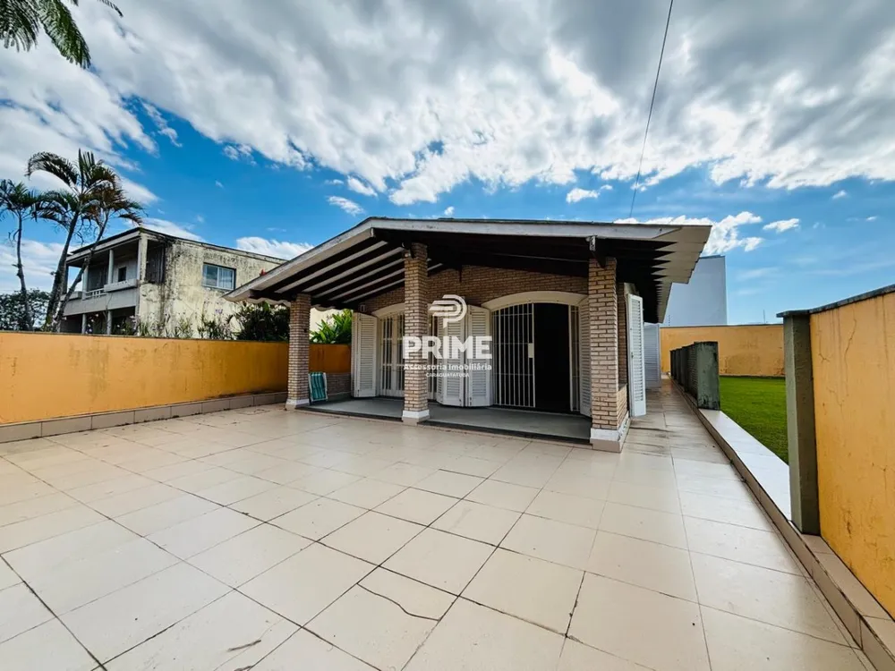 Casa, 4 quartos, 157 m² - Foto 1