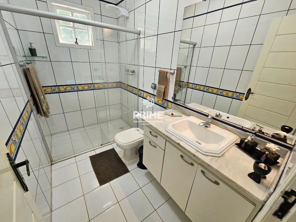 Casa, 3 quartos, 240 m² - Foto 11