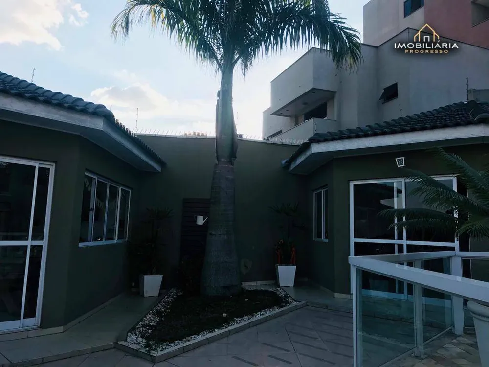 Sobrado, 3 quartos, 300 m² - Foto 3