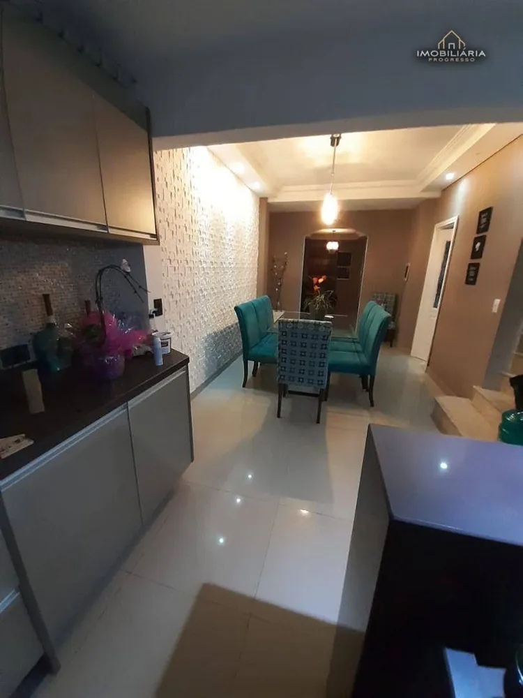 Sobrado, 4 quartos, 200 m² - Foto 2