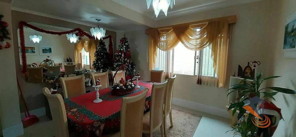 Casa, 3 quartos, 220 m² - Foto 2
