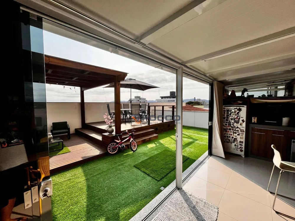 Apartamento, 3 quartos, 228 m² - Foto 3