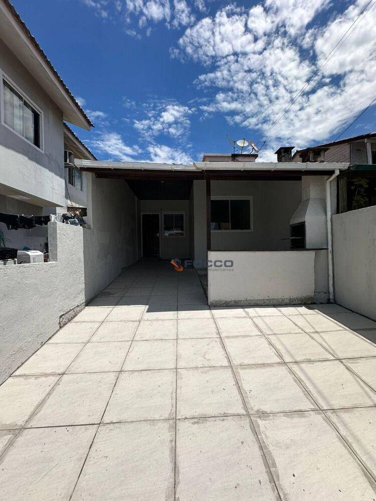 Casa, 2 quartos, 50 m² - Foto 1