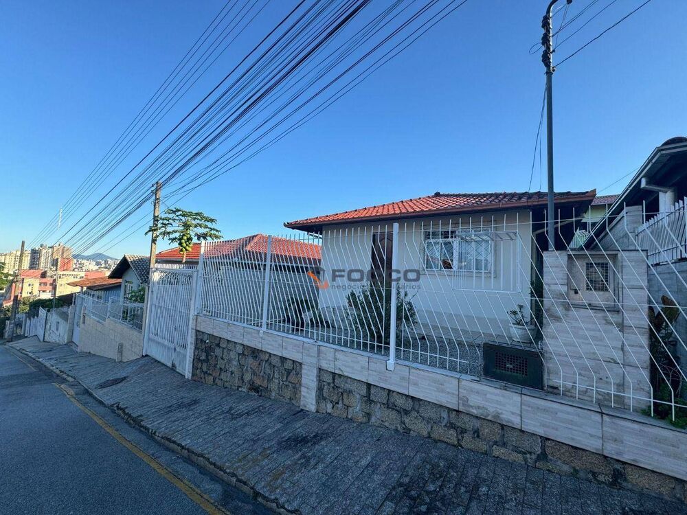 Casa, 4 quartos, 255 m² - Foto 4