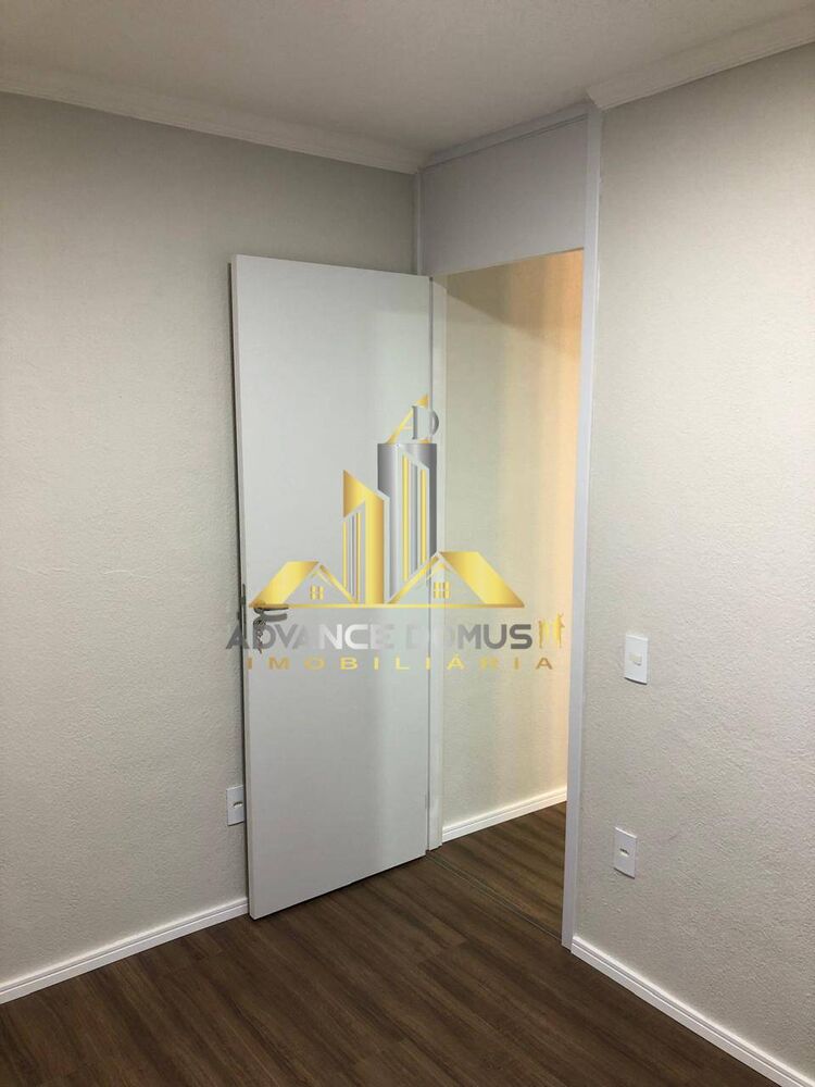 Apartamento à venda com 2 quartos, 41m² - Foto 2