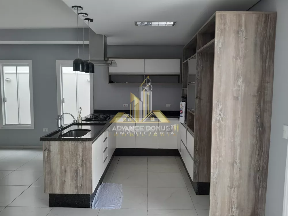 Sobrado, 4 quartos, 212 m² - Foto 1