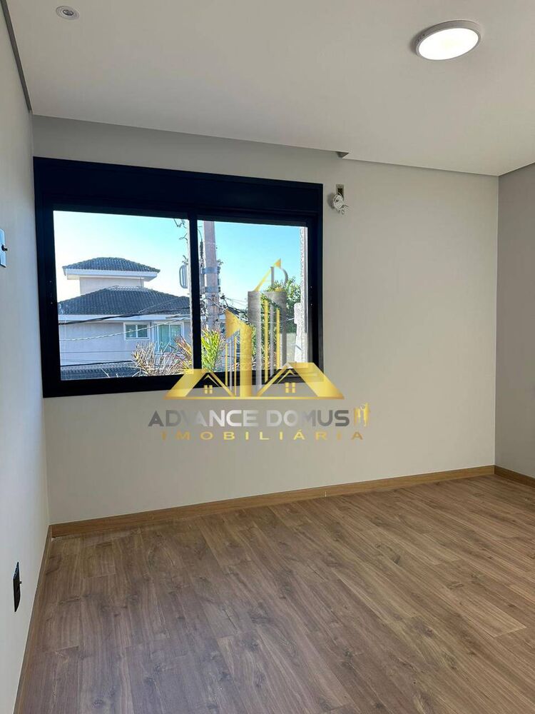 Casa de Condomínio à venda com 3 quartos, 250m² - Foto 1