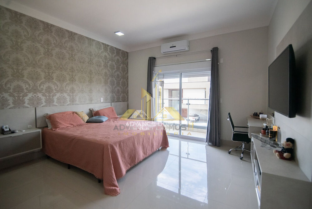 Casa à venda com 3 quartos, 300m² - Foto 4