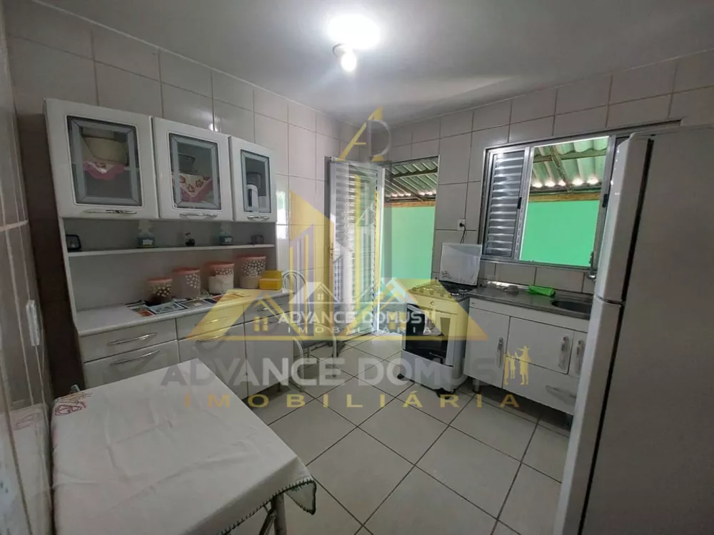 Casa, 3 quartos, 180 m² - Foto 1