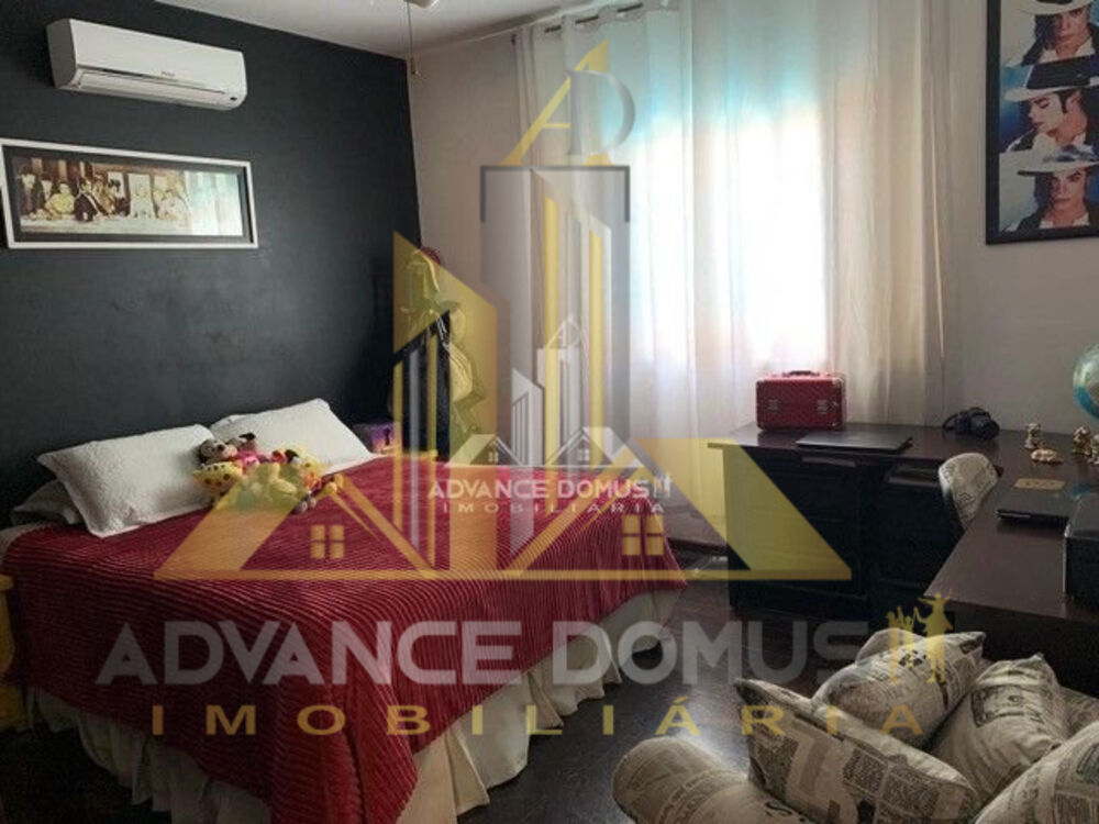 Casa, 3 quartos, 267 m² - Foto 1