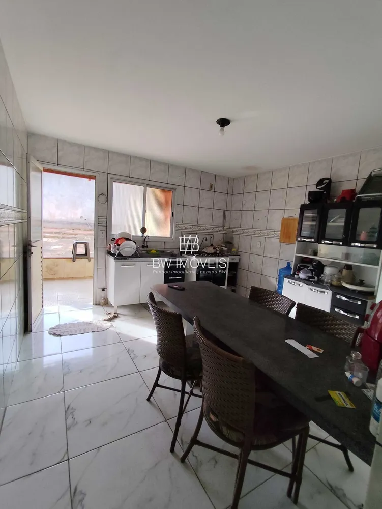 Casa, 3 quartos, 210 m² - Foto 5