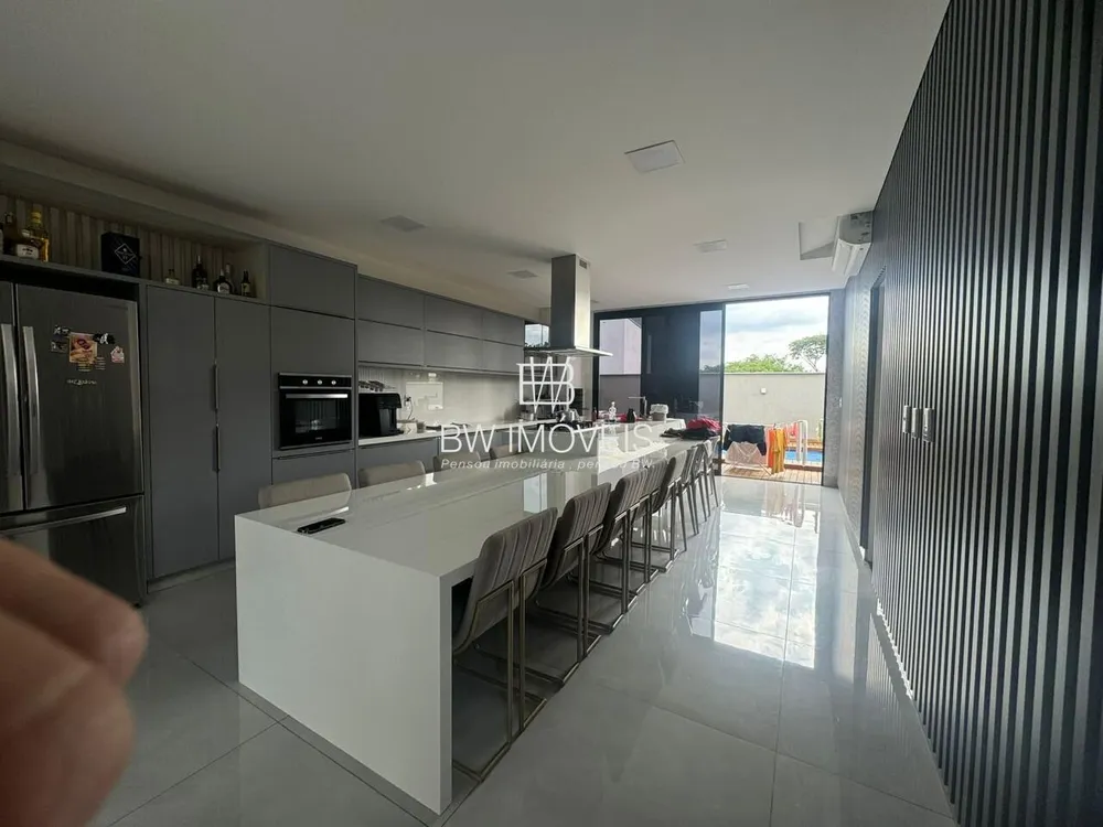 Casa, 3 quartos, 200 m² - Foto 1