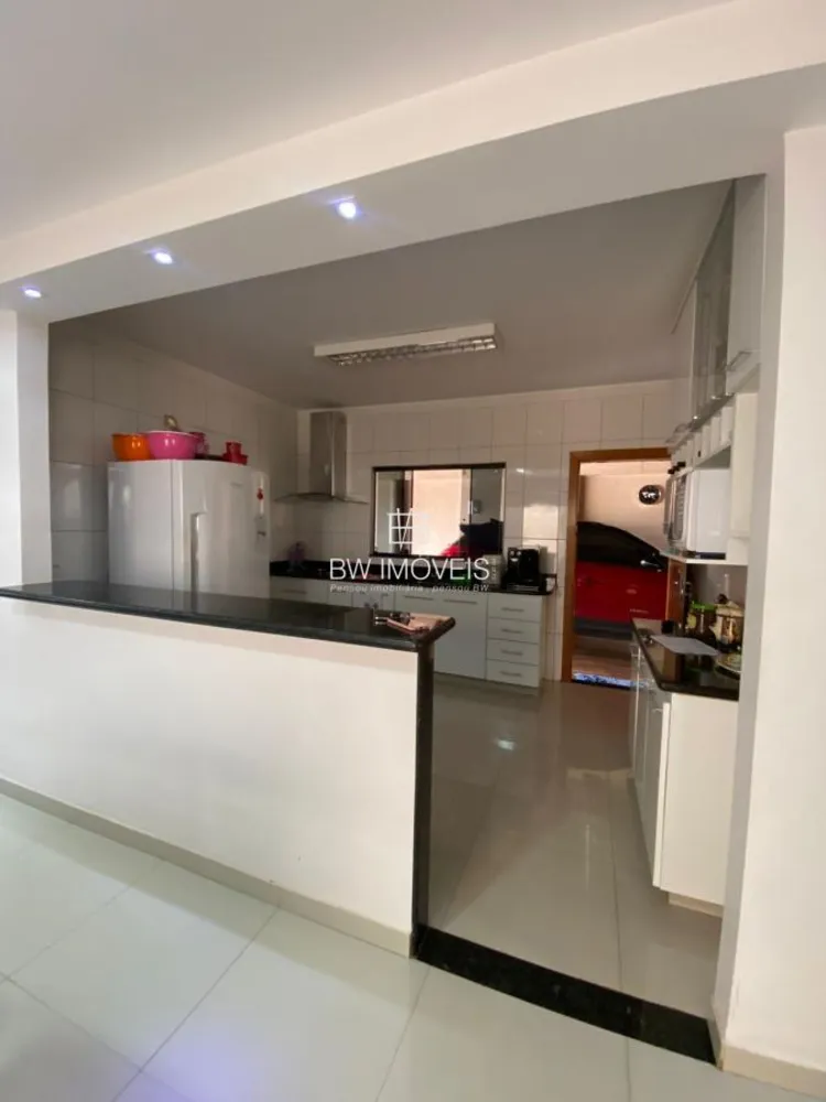 Casa, 3 quartos, 220 m² - Foto 4