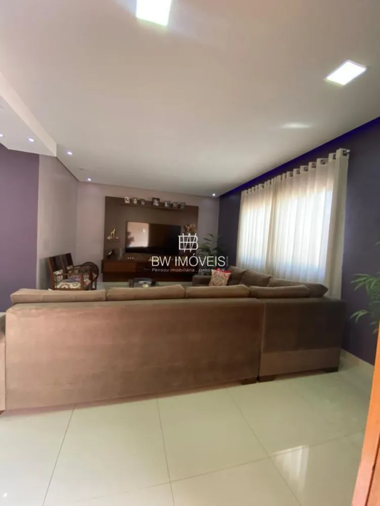 Casa, 3 quartos, 220 m² - Foto 3