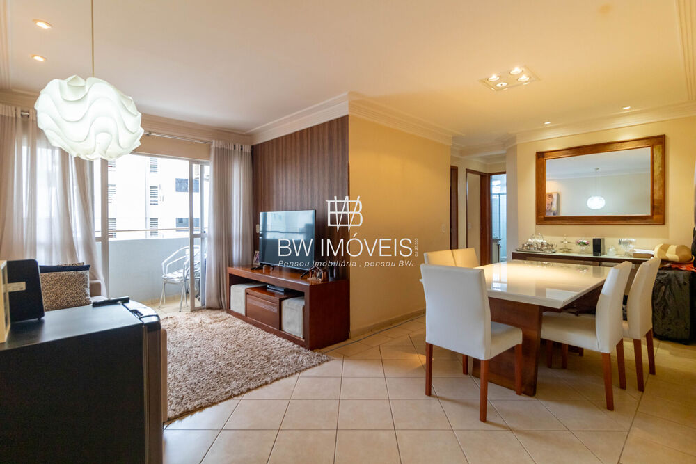 Apartamento à venda com 3 quartos, 101m² - Foto 1
