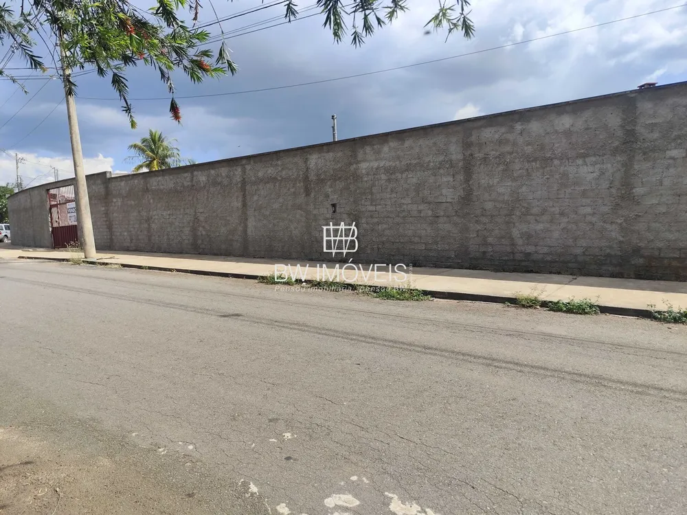 Terreno, 693 m² - Foto 1