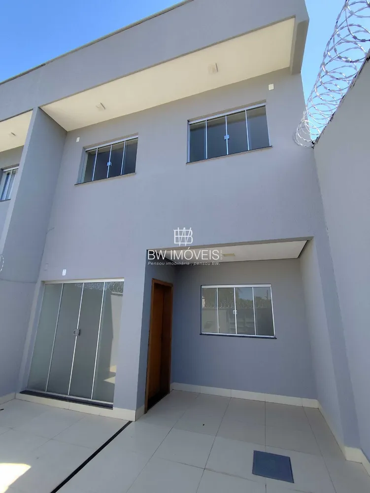 Sobrado, 3 quartos, 109 m² - Foto 2