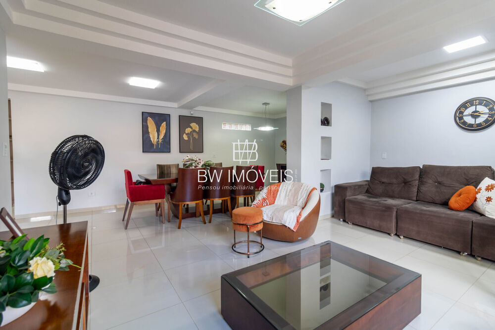 Sobrado, 4 quartos, 206 m² - Foto 1