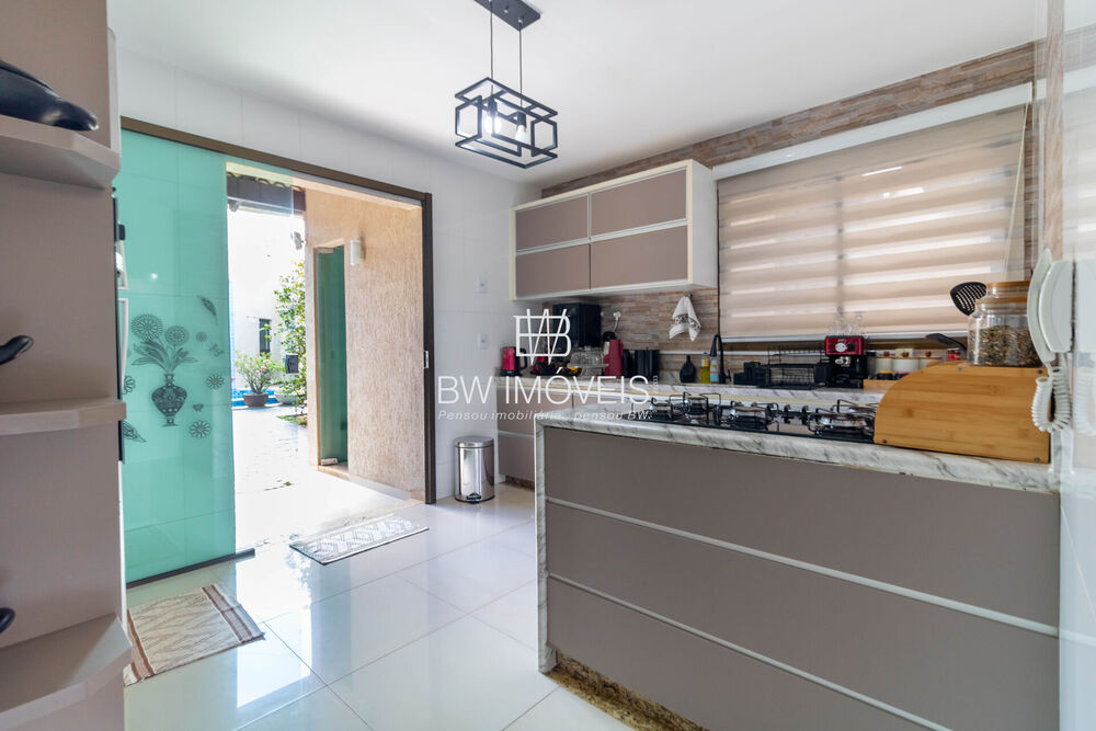 Sobrado, 4 quartos, 206 m² - Foto 2