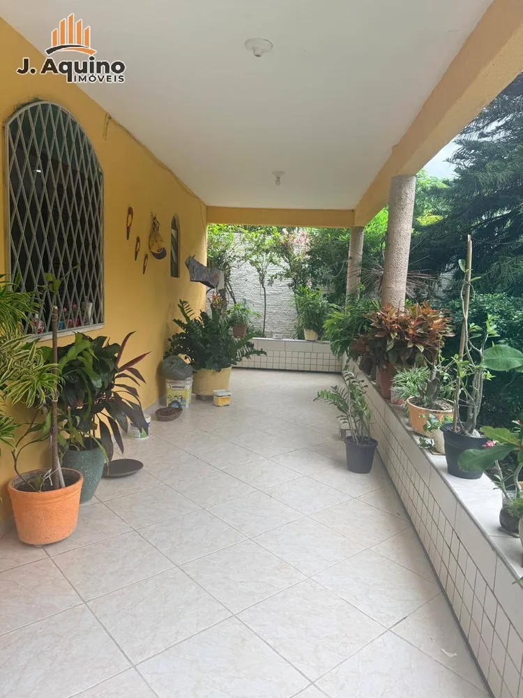 Chácara, 3 quartos, 825 m² - Foto 4