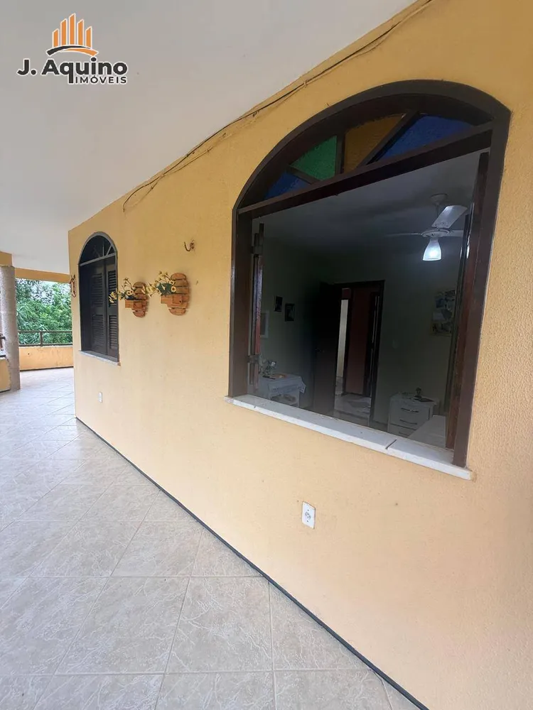 Chácara, 3 quartos, 825 m² - Foto 2