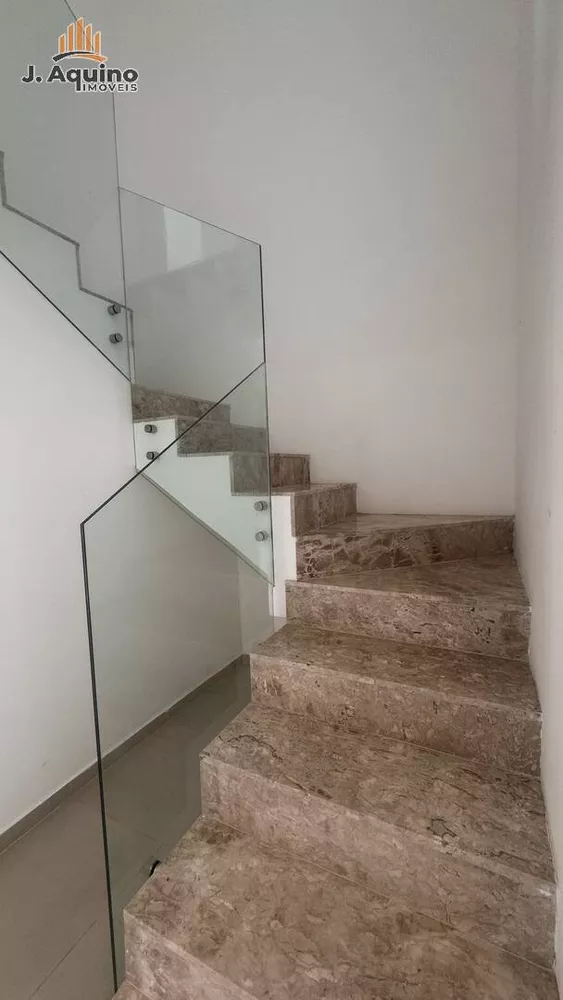 Casa de Condomínio à venda com 4 quartos, 201m² - Foto 8