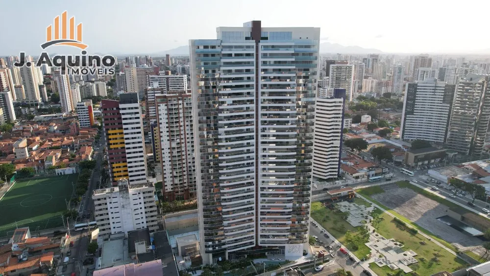 Apartamento, 4 quartos, 271 m² - Foto 1