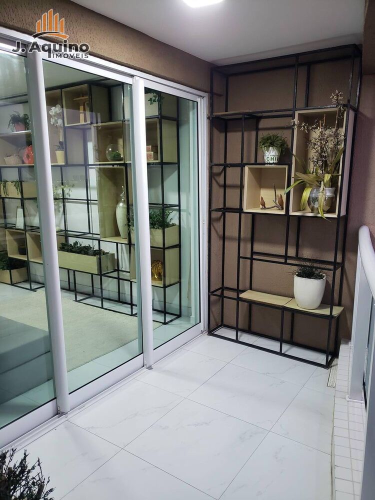 Apartamento à venda com 1 quarto, 305470m² - Foto 2