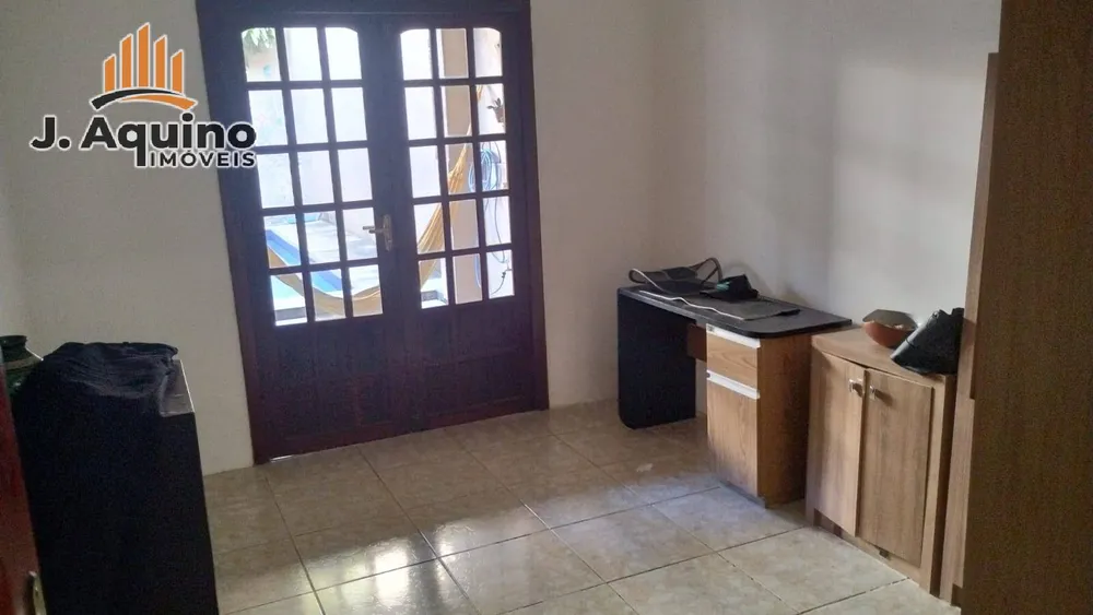 Casa, 3 quartos, 210 m² - Foto 13