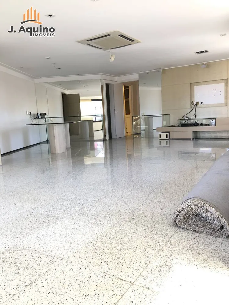 Apartamento, 3 quartos, 177 m² - Foto 2