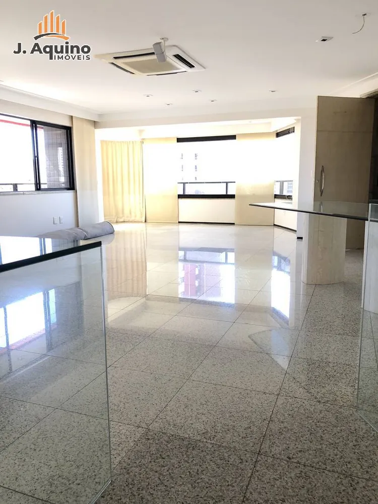 Apartamento, 3 quartos, 177 m² - Foto 1