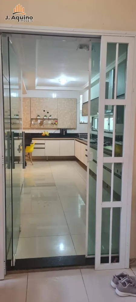 Casa, 4 quartos, 180 m² - Foto 6