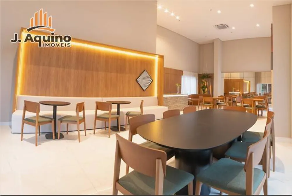 Apartamento, 4 quartos, 218224 m² - Foto 2