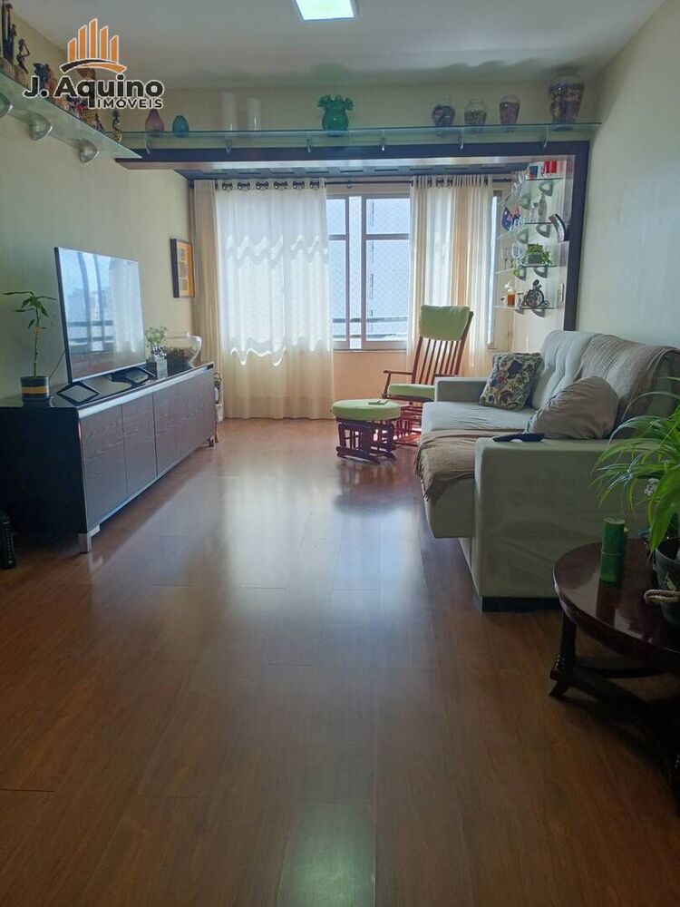 Apartamento à venda com 3 quartos, 126m² - Foto 1