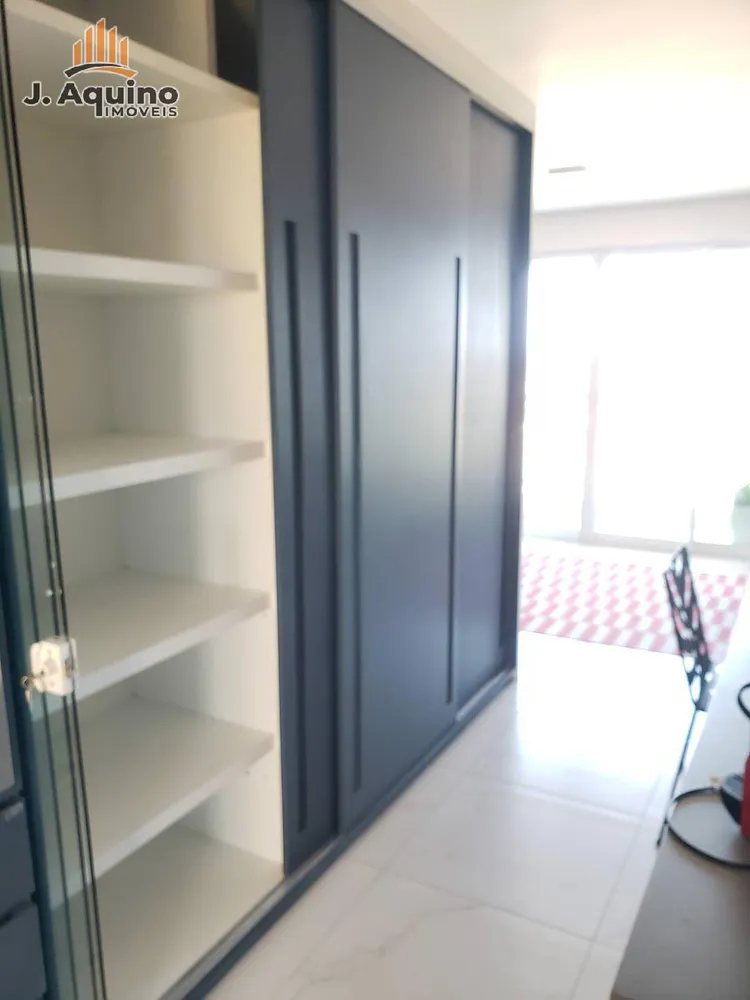 Apartamento, 1 quarto, 305470 m² - Foto 5