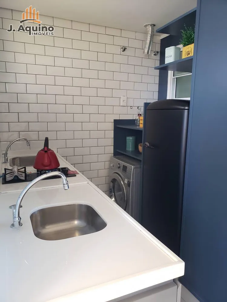 Apartamento, 1 quarto, 305470 m² - Foto 4