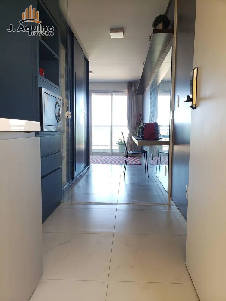 Apartamento, 1 quarto, 305470 m² - Foto 2