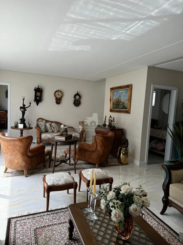 Casa, 3 quartos, 252 m² - Foto 4