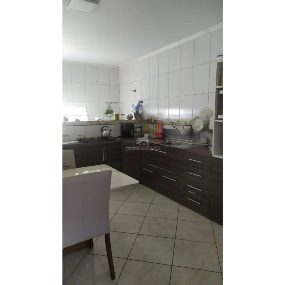 Casa, 3 quartos, 260 m² - Foto 2
