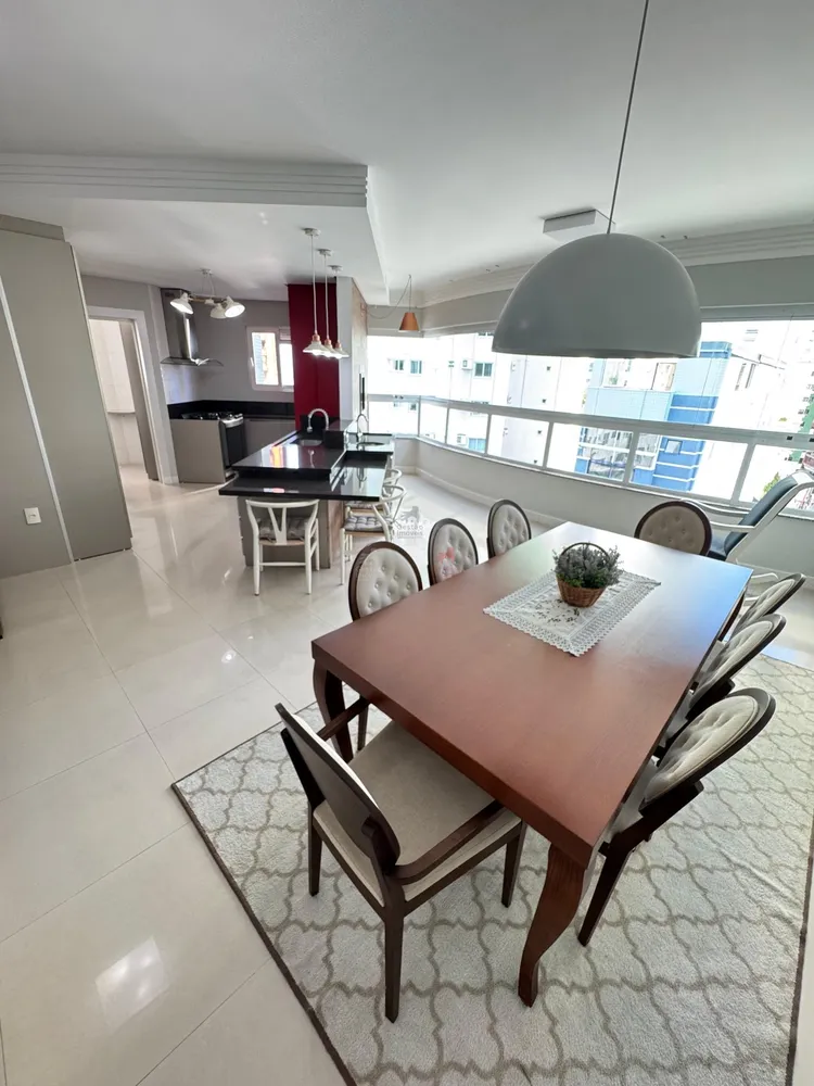 Apartamento, 3 quartos, 120 m² - Foto 2