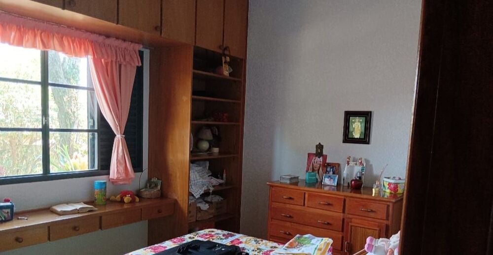 Casa, 2 quartos, 242 m² - Foto 4