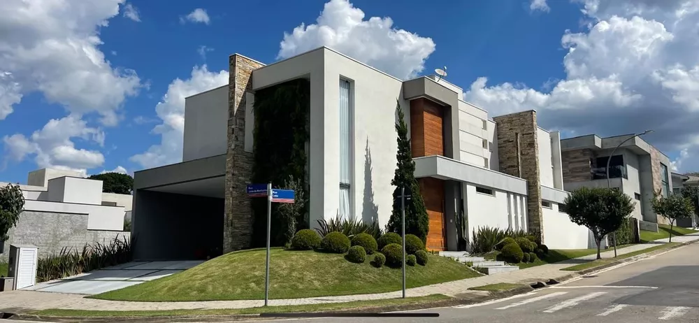 Casa de Condomínio à venda com 4 quartos, 348m² - Foto 1