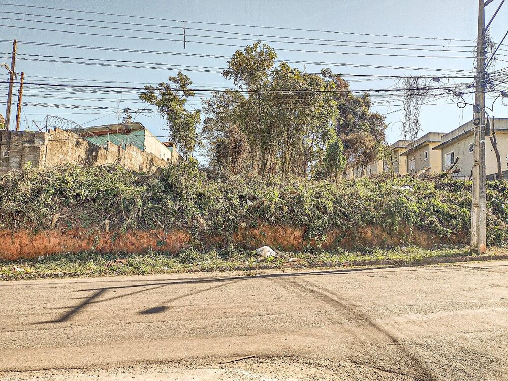 Loteamento e Condomínio, 1011 m² - Foto 1